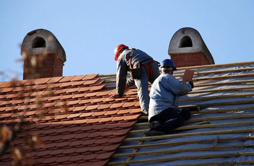 Ultimate Guide to Roofing Contractors in Lynnwood